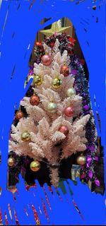 粉紅色聖誕樹，附裝飾