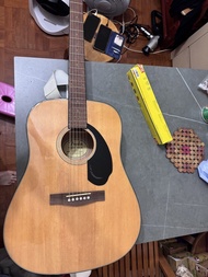 Fender cd60s 吉他