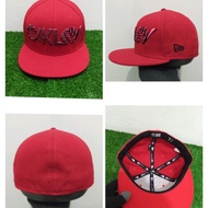 topi New Era Oakley Original red caps