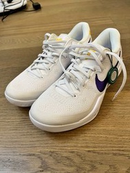 Nike Kobe 8 Protro 白紫金配色籃球鞋