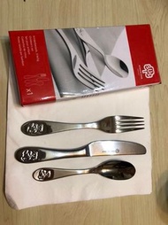德國 Schulte-Ufer Germany 🇩🇪Children’s Set。 小朋友餐具。 小朋友學習用西鐵式餐廳具。 做聖誕禮物, 生日禮物一流