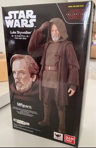 Bandai SHF S.H.Figuarts - Star Wars Luke Skywalker (The Last Jedi)