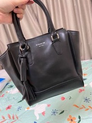 Coach黑色皮手袋