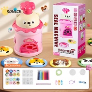 Girls Badge Maker Machine Kids DIY Button Badge Maker Kit Children's Craft Maker for Badges and Pins