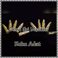 Custom Nails