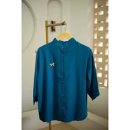 Baju Kemeja Blouse Atasan Outfit Wanita Populer Hitam Biru Navy Polos Rayon Twill Premium Fit Body P