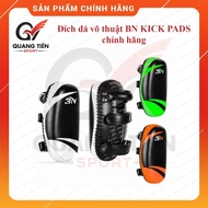 Genuine KICK PADS kicks and punches in 5 colors to support BN martial arts (price for 1 piece)