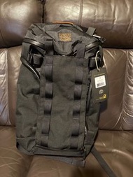 Mystery Ranch x Carryology Pegasus Unicorn 2.0  香港行貨有出生編號單據正行貨( Color -Black)