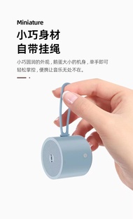 รายละเอียดสินค้า EWA A127 Bluetooth Speaker 5.0 ลำโพงบลูทูธ เบสหนัก ขนาดพกพา ลำโพงพกพา ลำโพงไร้สาย คุณสมบัติ :- สีใหม่ถึง 8 สี - เชื่อมต่อผ่าน Bluetooth 5.0 การเชื่อมต่อเสถียรขึ้น- ฟังก์ชัน TWS เชื่อมต่อ 2 ตัวให้เสียงออกพร้อมกันได้- ขนาดเล็ก พกพาสะดวก - แ