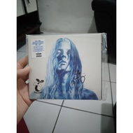 Ellie goulding signed cd settlement