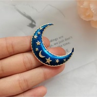 Blue Minimalist Moon Brooch Enamel Cute Corsage Decoration Party Pin Jewelry.