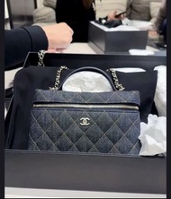 Chanel 26P 深藍色牛仔布 LP 手柄長盒子