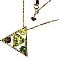 Pre-owned women's necklace featuring 3.52ct canary tourmaline and 0.58ct parrot chrysoberyl in 18k g