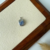L1878 : Dumortierite Pendant
