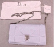 Dior加拿大專賣店購買！ 保證100%正品❤️超級美的淺藍色WOC可以肩背/斜背/手拿包 🌟超低價割愛❤️