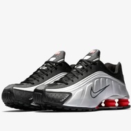 Nike Shox R4