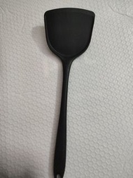 鑊鏟  矽膠中式鑊鏟                                        全矽膠  耐熱安心不燙手                                落鑊無聲不吵