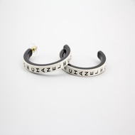 Chanel B22S 樹脂白色彎彎COCO耳環