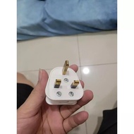 British standard LIOA 3-pin PUK power plug with 13A fuse