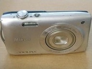 Nikon 約600萬畫素數位相機 coolpix S3200Casio 約600萬畫素數位相機 (不知好壞，無任何配件