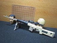 B4兵工裝備 沙漠版1/6俄羅斯款SVD狙擊槍一把(組裝式) mini模型