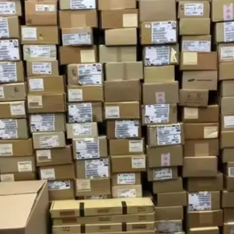 2pcs MTFC8GAKAJCN -1M WT JY995 8G EMMC5.0 BGA153