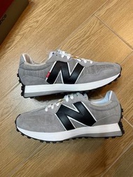 levi’s x  New Balance NB 327