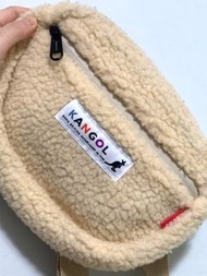 Kangol 毛毛斜背包