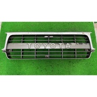 Grill, toyota land cruiser HDJ80/HDJ81/HZJ80. Original japan