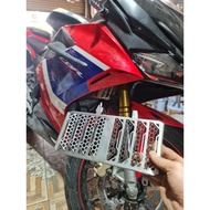 Honda CBR150R evotech radiator cover