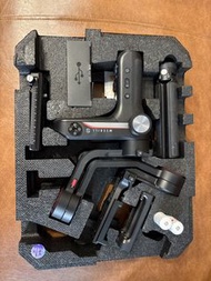 Zhiyun Weebill S 穩定器 + NanLite 南光 PavoTube II 6C RGB 全彩補光燈