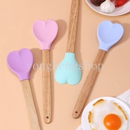 Creative Heart Shaped Pastry Spatulas with Wooden Handle Silicone Nonstick Heat-resistant Cream Butter Scraper Flour Stirring Spoon Kitchen Baking Accessories Cooking Shovel