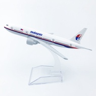 QiaoFan Malaysia Airlines B777 Aircraft Model 16cm Die-cast Metal Airplane Model Plane Toy  Kids Gif