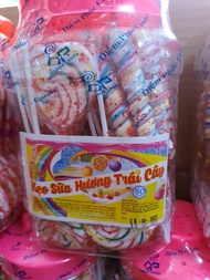 kẹo cầu vòng mix xoắn tròn tim HỦ 50 QUE .hsd:2025