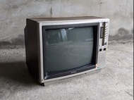 Blacktron小型12吋：大同彩色映像管電視機(型號：TV-14CRD、仿木殼、80年代) —古物舊貨、懷舊古道具、復古擺飾、早期民藝、古董科技、映像管電視機收藏