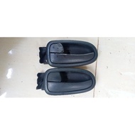 Door handle In hyundai trajet Left