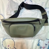 COACH 男款RACER小牛皮滑面皮革雙拉鍊置物腰包-軍綠