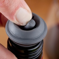 VACU VIN VACUUM WINE STOPPERS GREY 6 SET
