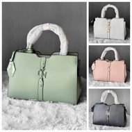 LYN GH Bag New Collection Size 25x19x11 cm.(10 Inches) Available In 5 Colors Decorated With Accessor