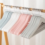 AB001 Plastic Clothes Hanger Hard 44cm