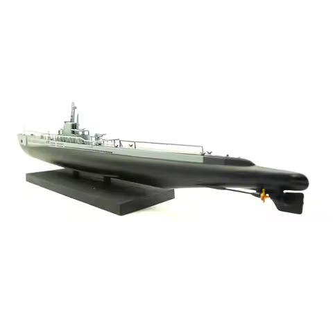 Atlas Submarines USS Barb - 1944 1/350 Diecast Model
