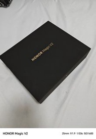Honor Magic V2