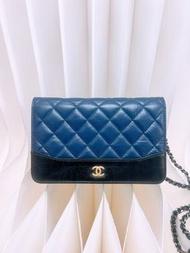 (尖沙咀門市💖) Chanel gabrielle flap woc wallet on chain navy 深藍色拼黑