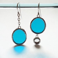 Blue glass asymmetric earrings with mirror