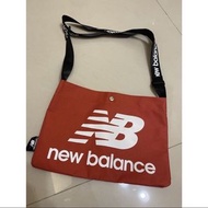 New Balance 輕便小包 側背包 大Logo側背包