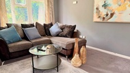 Rumah  m² dengan 4 bilik tidur dan 1 bilik mandi peribadi di Duxford (Duxford Spacious 4BR Home near