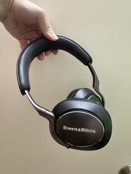 Bowers & Wilkins PX8 耳機