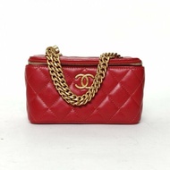 CHANEL 22K長盒子化妝包紅色羊皮晶片金扣調節扣鏈條肩背包
