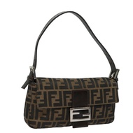 FENDI Zucca 帆布 Mamma Baguette 單肩包棕色黑色正品 ki4560