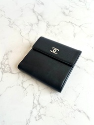 中古包 Chanel黑色雕刻銀扣魚子醬短夾 皮夾 錢包 二手包 古董包